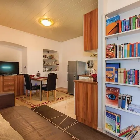 Cozy App For Three People Apartment Novi Vinodolski Exterior photo
